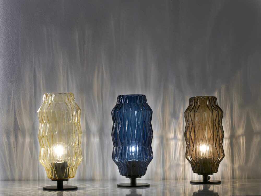 Lampada da tavolo Origami in stile Liberty elegante e raffinata per ogni ambiente - immagine 3