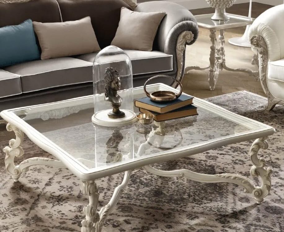 Tavolino stile neoclassico
