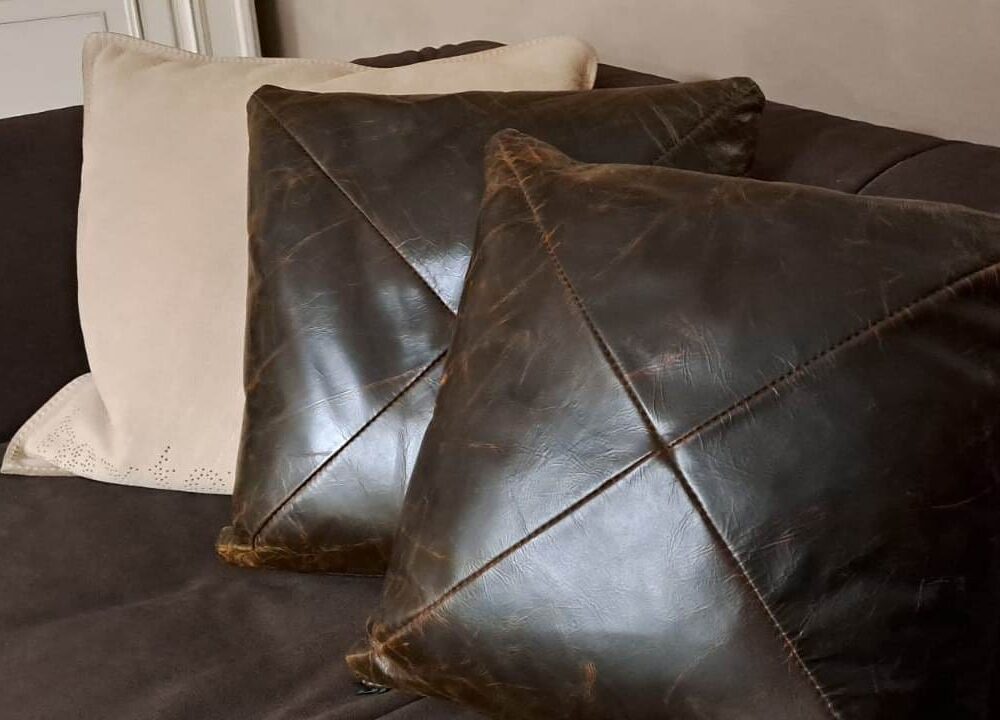 Cuscino in Pelle Vintage